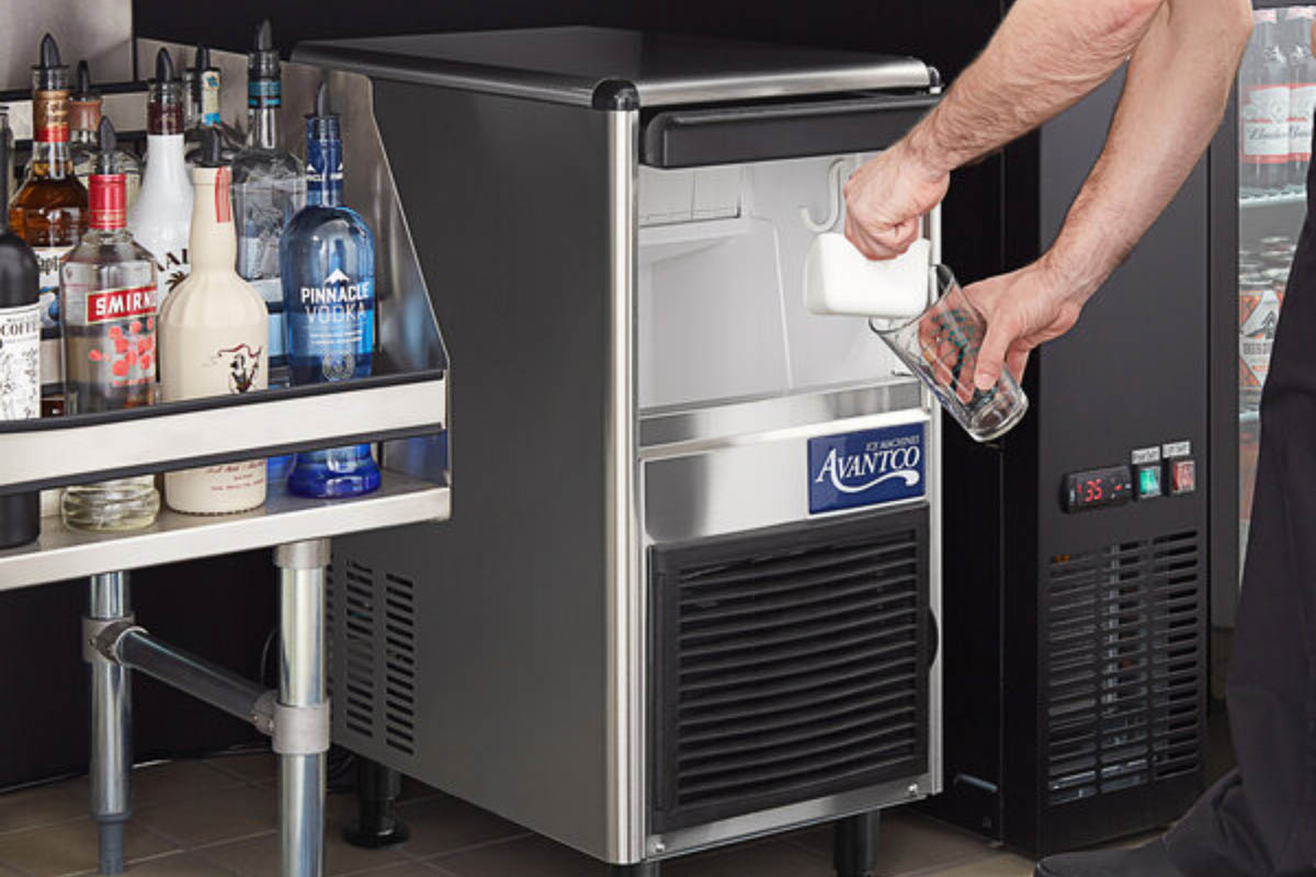 The Ultimate Guide to an Ice Maker for Tea Shops